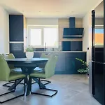 Apartament Kia Ora *